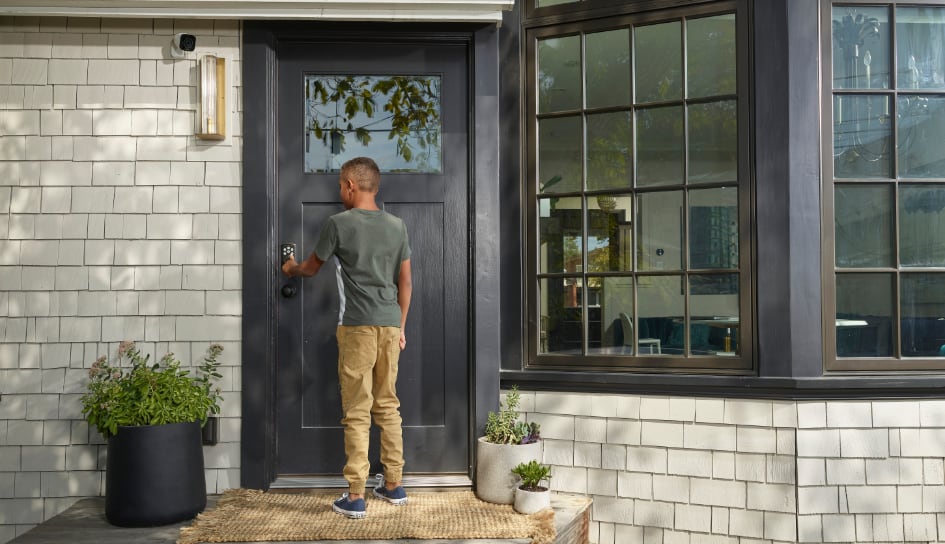 Vivint Smart Lock on home in Milwaukee